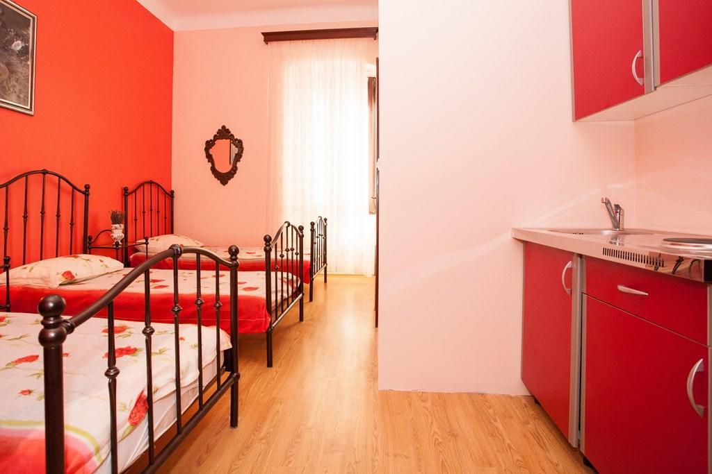 Amazing Apartment In Rijeka With Wifi 객실 사진