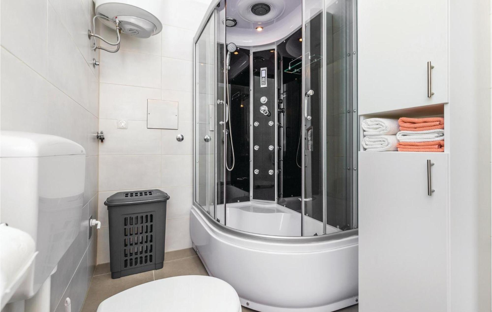 Amazing Apartment In Rijeka With Wifi 외부 사진