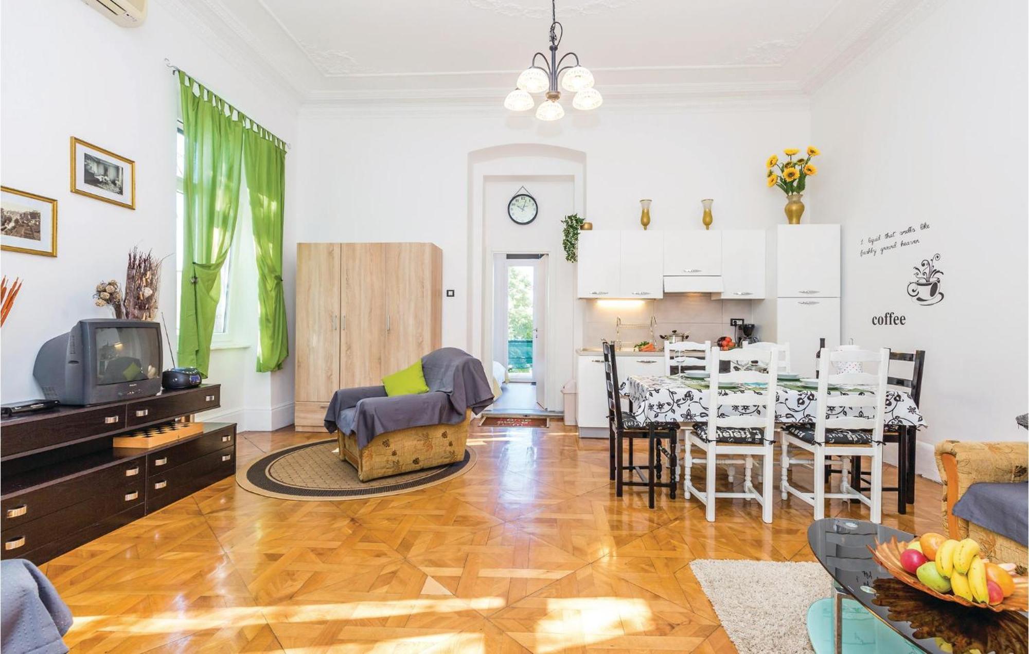 Amazing Apartment In Rijeka With Wifi 외부 사진